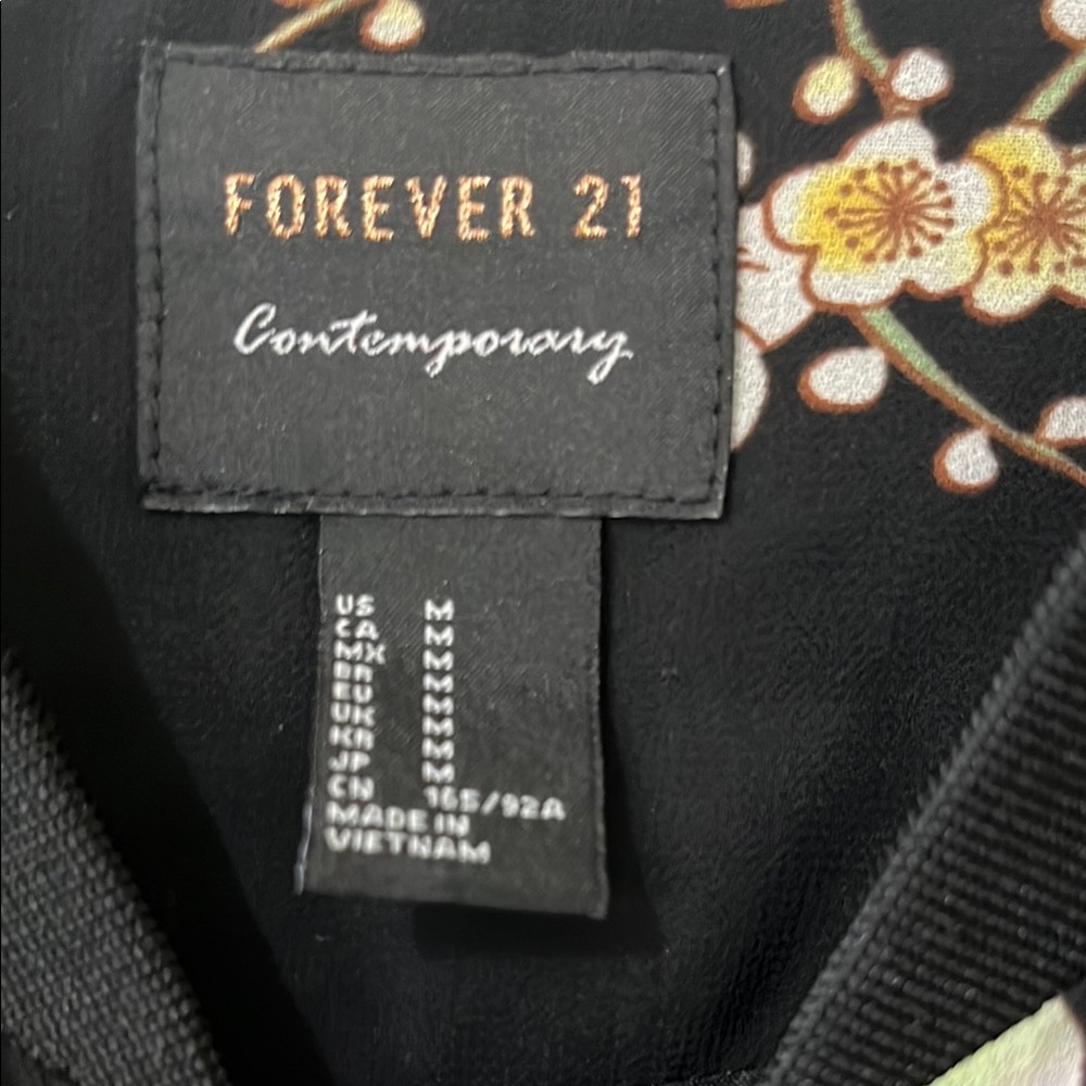 Forever 21 Floral Bomber Jacket - Picture 4 of 9
